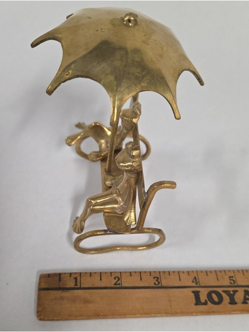 Vintage Brass Frogs on Bench Under Umbrella Figurine Whimsical Decor - Picture 7 of 10